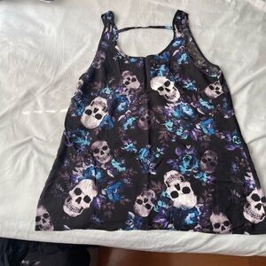 Hot Topic Skull blue flower top
